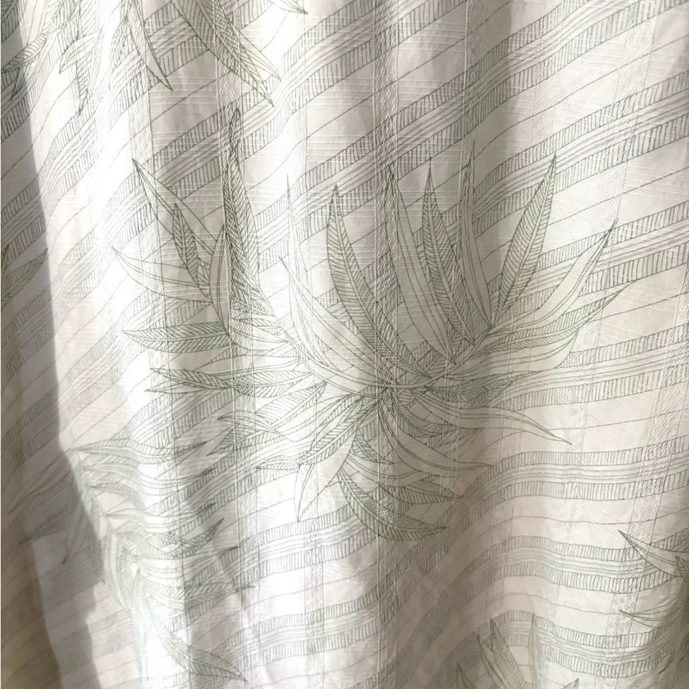 Tommy Bahama Men's Light Green Leaf Pattern Shirt - Picture 5 of 5
